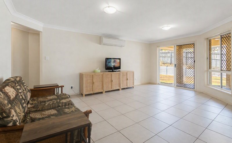 Photo - 3 Lennon Boulevard, Narangba QLD 4504 - Image 6