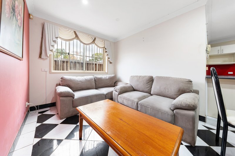Photo - 3 Leopold Place, Cecil Hills NSW 2171 - Image 5