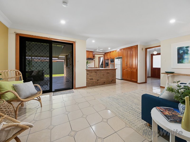 Photo - 3 Lerwick Court, Bracken Ridge QLD 4017 - Image 5