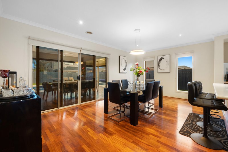 Photo - 3 Liberty Avenue, Berwick VIC 3806 - Image 9