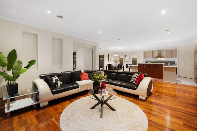 Photo - 3 Liberty Avenue, Berwick VIC 3806 - Image 10