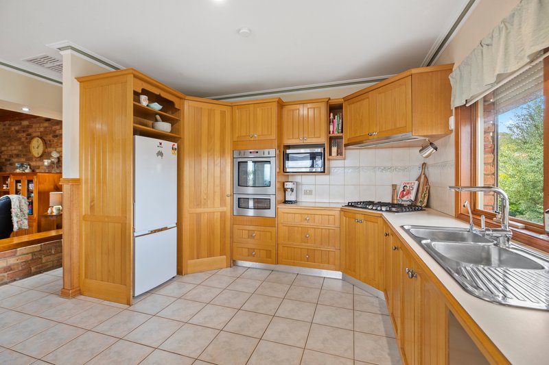 Photo - 3 Lilac Rise, Lilydale VIC 3140 - Image 5