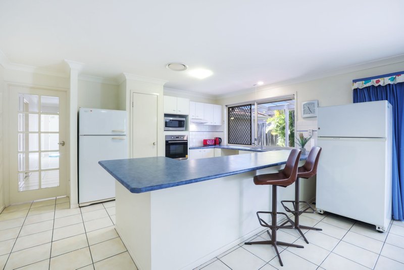 Photo - 3 Lillywood Circuit, Molendinar QLD 4214 - Image 5