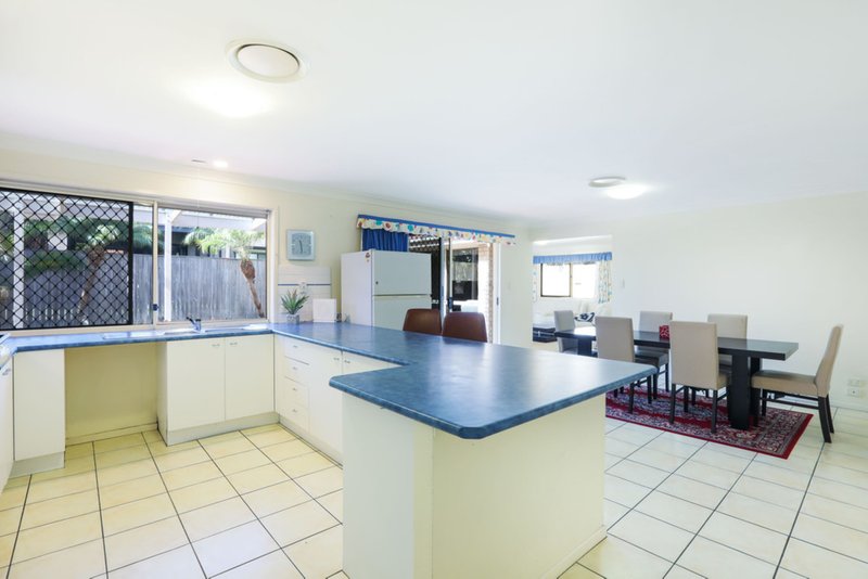 Photo - 3 Lillywood Circuit, Molendinar QLD 4214 - Image 6