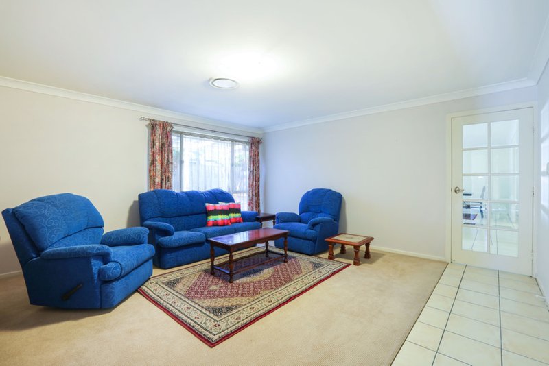 Photo - 3 Lillywood Circuit, Molendinar QLD 4214 - Image 11