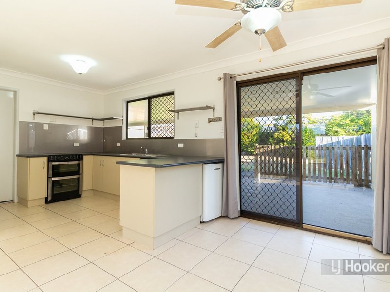 Photo - 3 Limosa Court, Crestmead QLD 4132 - Image 9