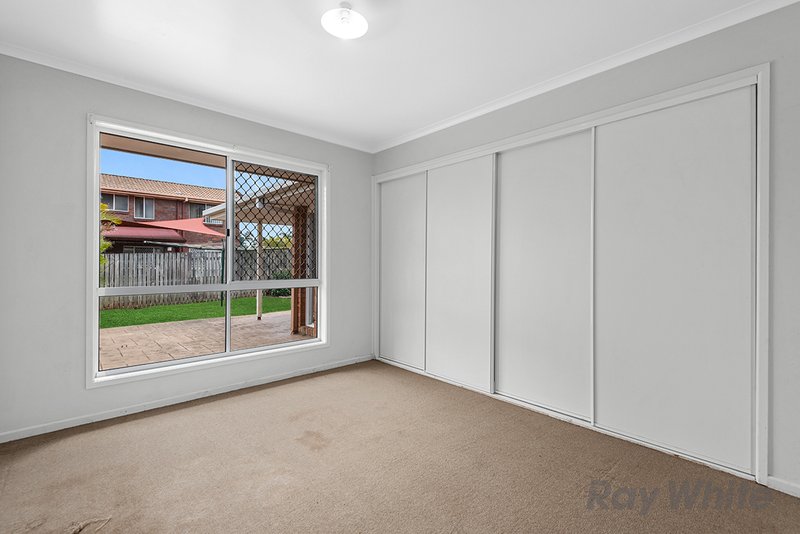 Photo - 3 Lindstrom Court, Runcorn QLD 4113 - Image 6