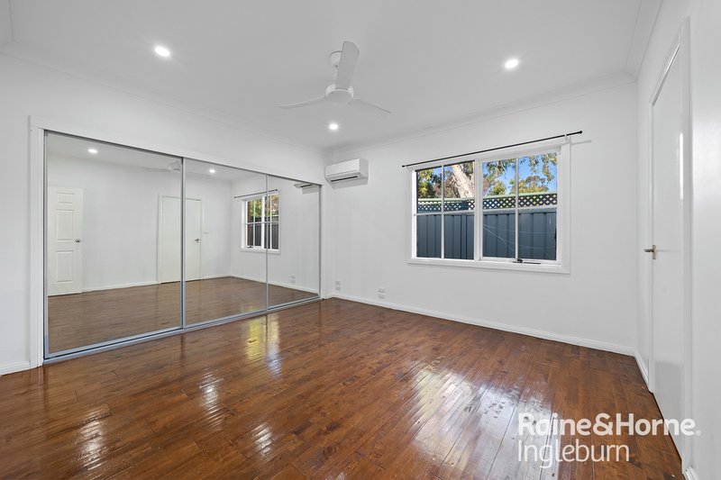 Photo - 3 Lisson Place, Minto NSW 2566 - Image 3