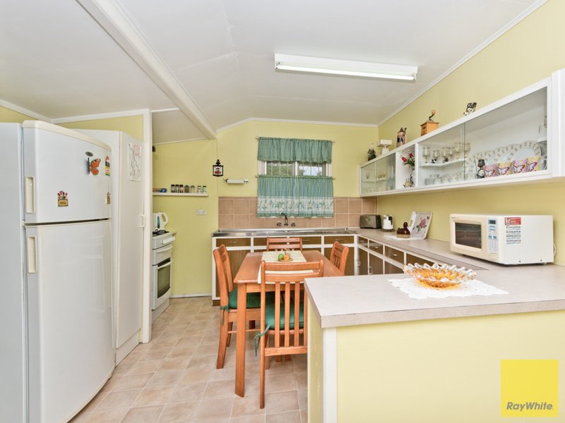 Photo - 3 Little Barron Street, Gordon Park QLD 4031 - Image 11