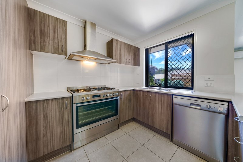 Photo - 3 Livermore Lane, Bundamba QLD 4304 - Image 10