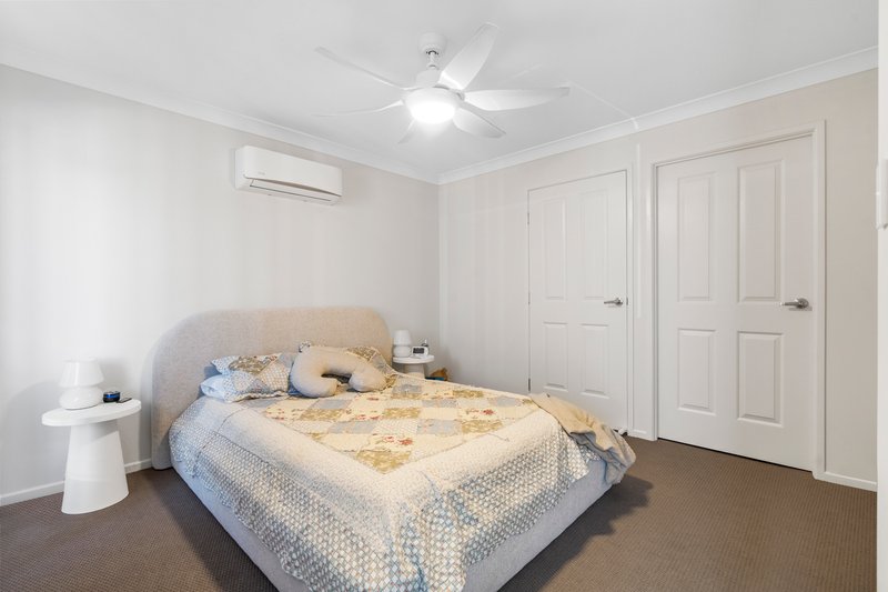 Photo - 3 Liverpool Circuit, Yarrabilba QLD 4207 - Image 12