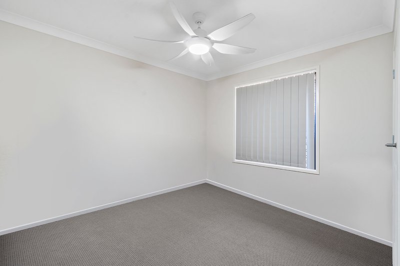 Photo - 3 Liverpool Circuit, Yarrabilba QLD 4207 - Image 14