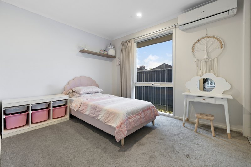 Photo - 3 Liviana Drive, Rowville VIC 3178 - Image 17