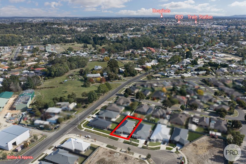 Photo - 3 Livno Court, Canadian VIC 3350 - Image 2