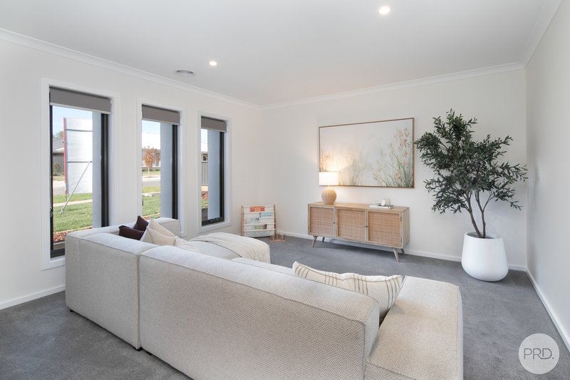 Photo - 3 Livno Court, Canadian VIC 3350 - Image 3