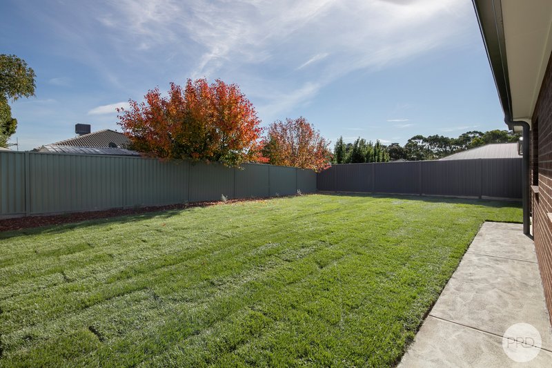 Photo - 3 Livno Court, Canadian VIC 3350 - Image 16
