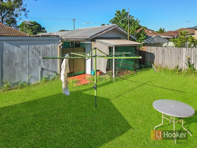 Photo - 3 Lochee Avenue, Minto NSW 2566 - Image 3