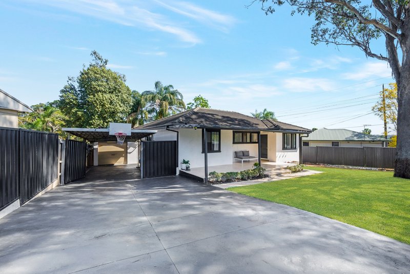Photo - 3 Locker Avenue, Lurnea NSW 2170 - Image 2