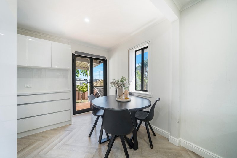 Photo - 3 Locker Avenue, Lurnea NSW 2170 - Image 6