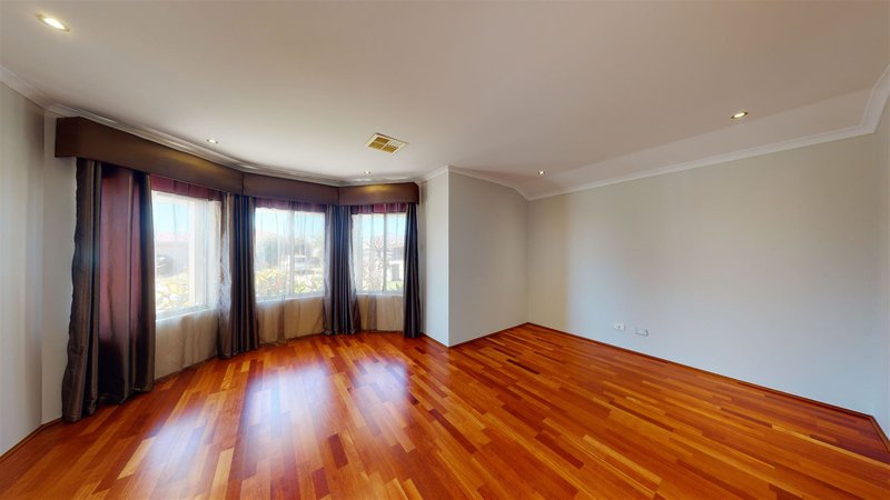 Photo - 3 Lockier Crossing, Bennett Springs WA 6063 - Image 5