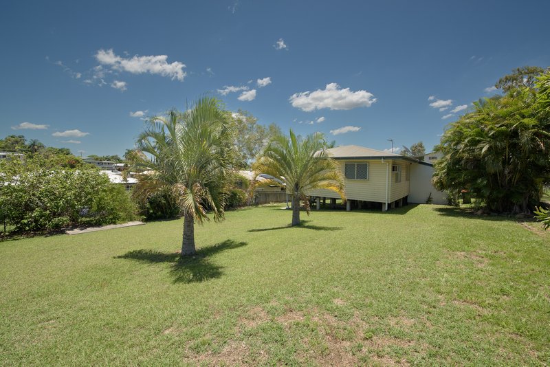 Photo - 3 Lomas Street, West Gladstone QLD 4680 - Image 12