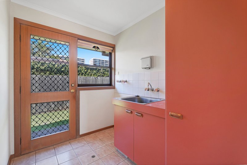 Photo - 3 Longboat Place, Biggera Waters QLD 4216 - Image 13