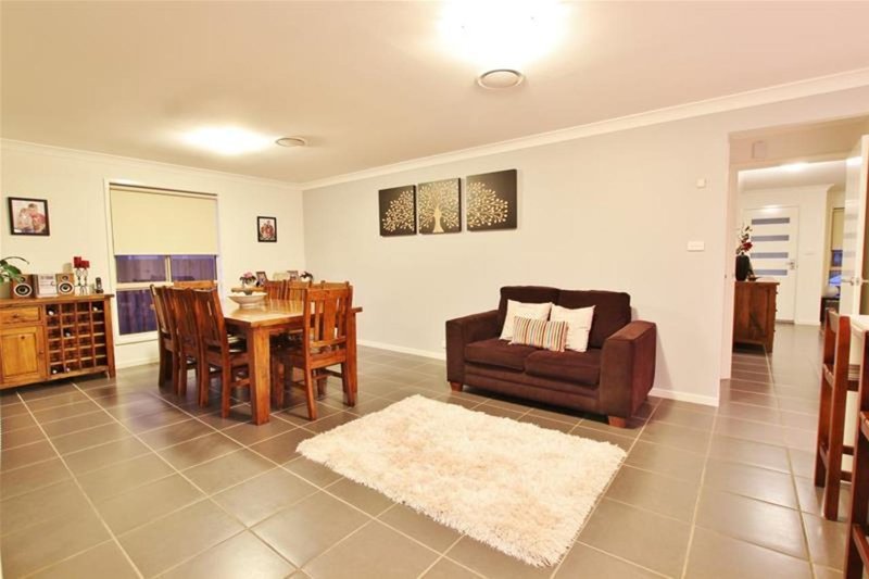 Photo - 3 Longley Avenue, Elderslie NSW 2570 - Image 2