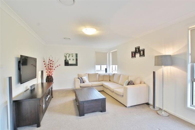 Photo - 3 Longley Avenue, Elderslie NSW 2570 - Image 7