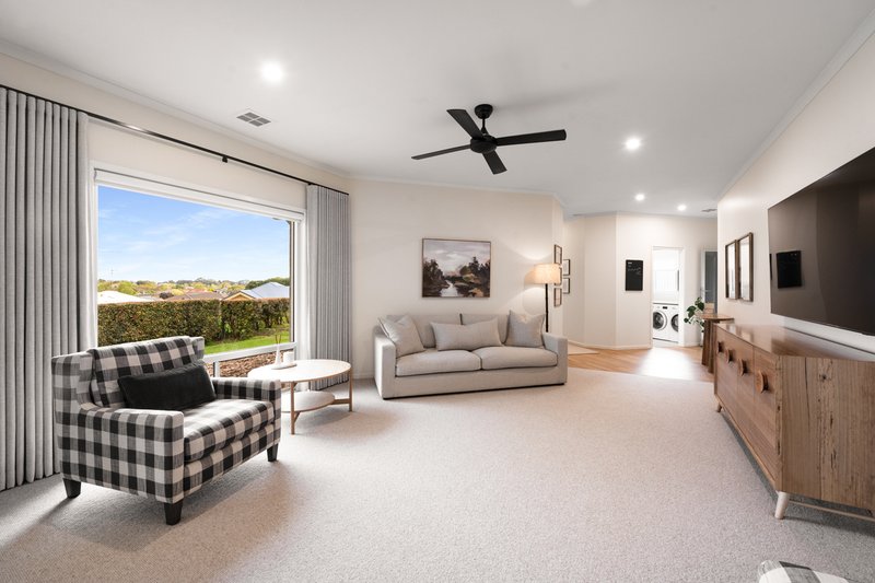 Photo - 3 Longmire Terrace, Mount Gambier SA 5290 - Image 9