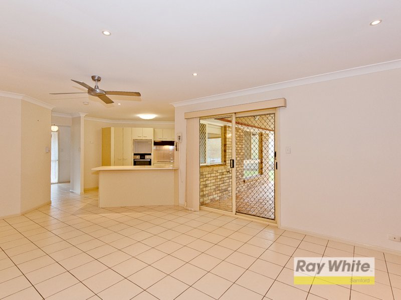 Photo - 3 Longreef Court, Albany Creek QLD 4035 - Image 6