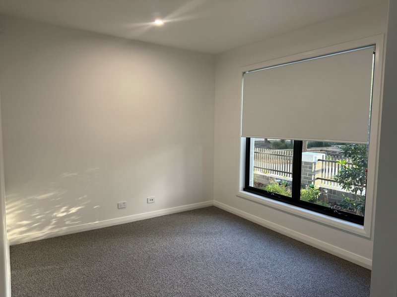 Photo - 3 Lotus Lane, Oran Park NSW 2570 - Image 7