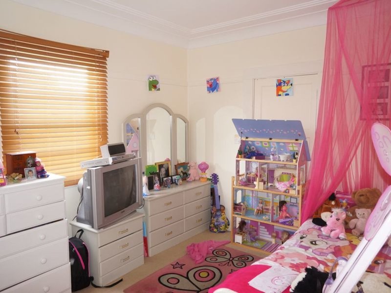 Photo - 3 Louis Street, Taree NSW 2430 - Image 7