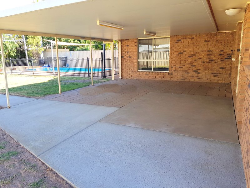 Photo - 3 Louisa Court, Emerald QLD 4720 - Image 16