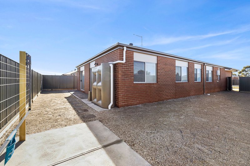 Photo - 3 Luck Street, Sebastopol VIC 3356 - Image 6