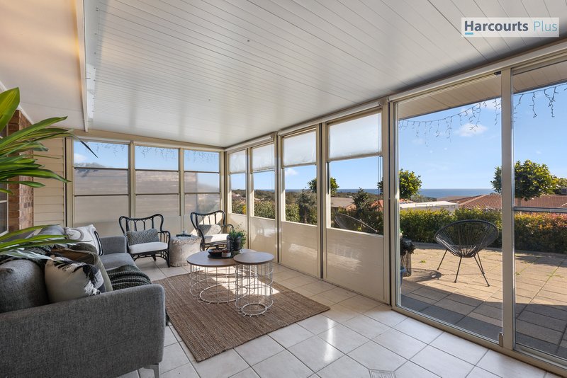 3 Luderitz Close, Hallett Cove SA 5158