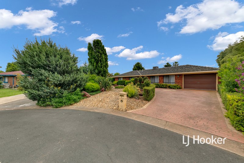 Photo - 3 Lumea Place, Melton West VIC 3337 - Image 2