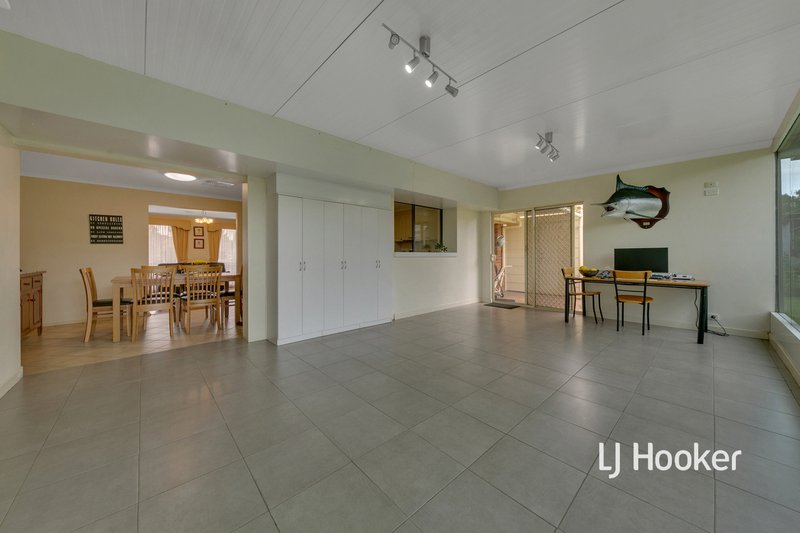 Photo - 3 Lumea Place, Melton West VIC 3337 - Image 9