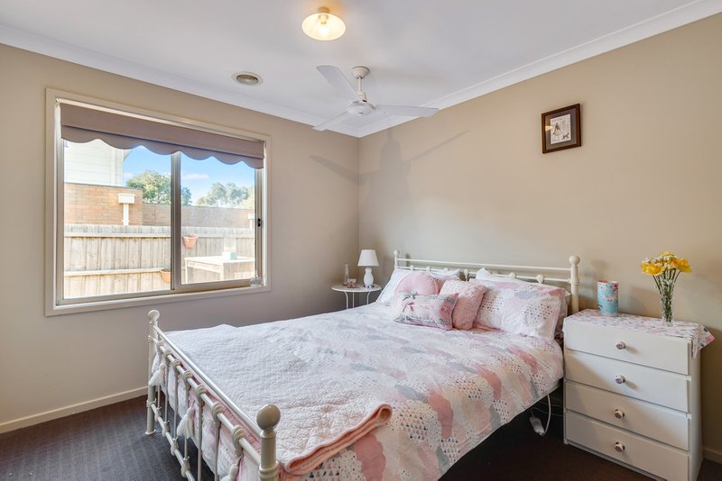 Photo - 3 Lustre Close, Epping VIC 3076 - Image 10