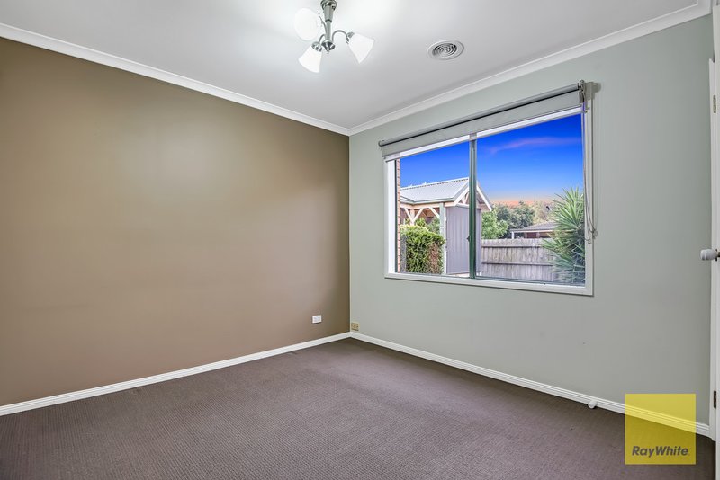 Photo - 3 Lynbridge Crescent, Tarneit VIC 3029 - Image 10