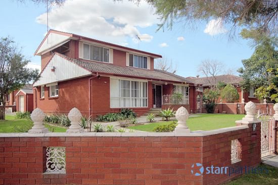 Photo - 3 Lynesta Ave , Fairfield West NSW 2165 - Image 1