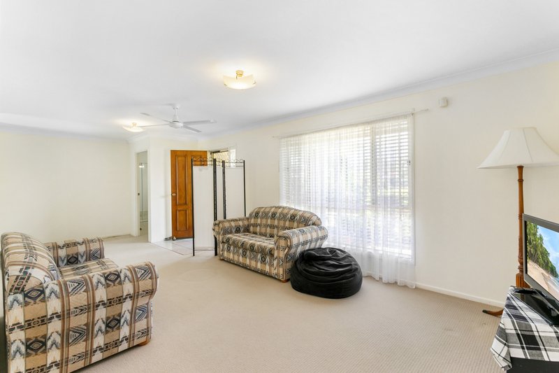 Photo - 3 Lynette Court, Deception Bay QLD 4508 - Image 2