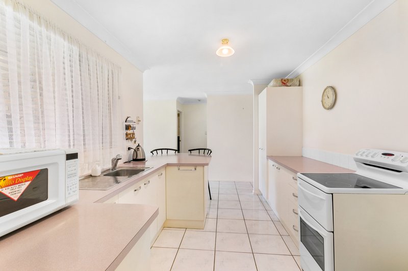 Photo - 3 Lynette Court, Deception Bay QLD 4508 - Image 4