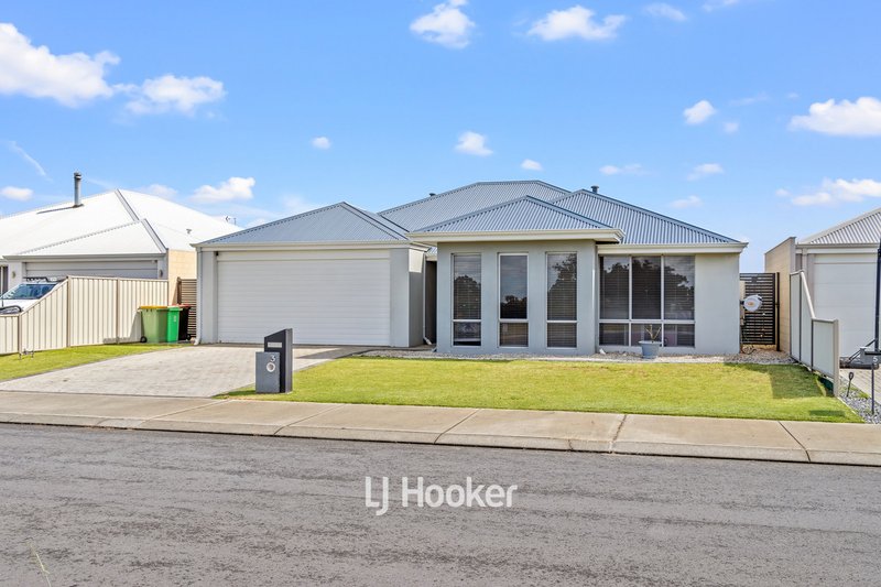 Photo - 3 Lyra Way, Australind WA 6233 - Image 4