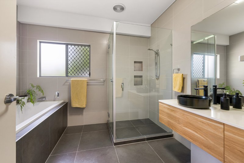 Photo - 3 Macintyre Crescent, Pelican Waters QLD 4551 - Image 8