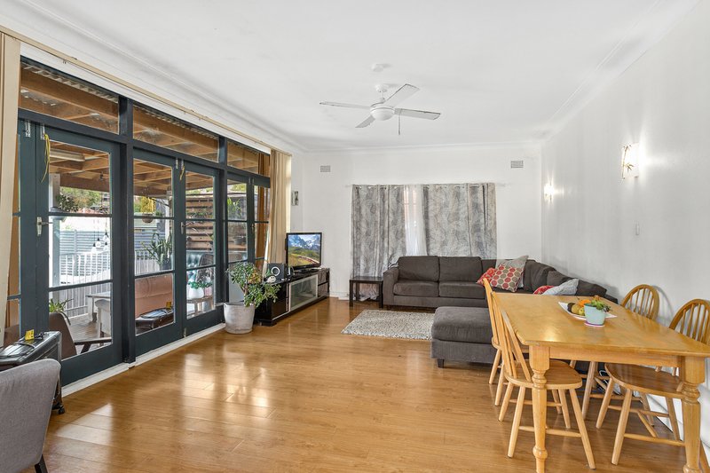 Photo - 3 Macken Street, Oatley NSW 2223 - Image 4