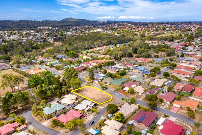 Photo - 3 Macknish Crescent, Coopers Plains QLD 4108 - Image 8