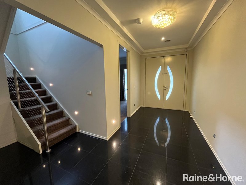 Photo - 3 Magazine Avenue, Cairnlea VIC 3023 - Image 2