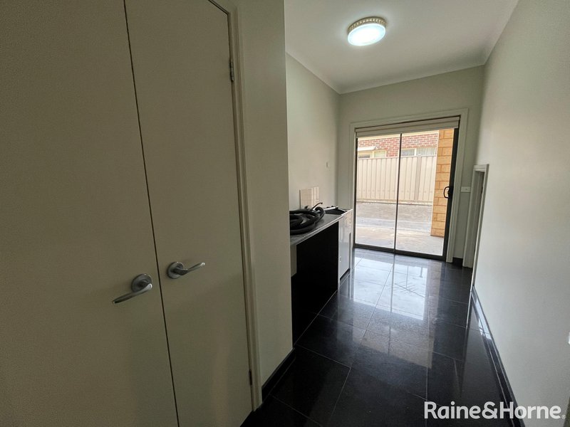 Photo - 3 Magazine Avenue, Cairnlea VIC 3023 - Image 23
