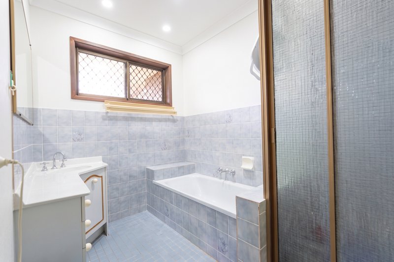 Photo - 3 Magdalena Court, Banksia Beach QLD 4507 - Image 14