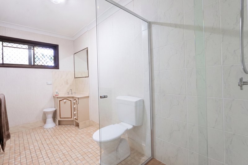 Photo - 3 Magdalena Court, Banksia Beach QLD 4507 - Image 18